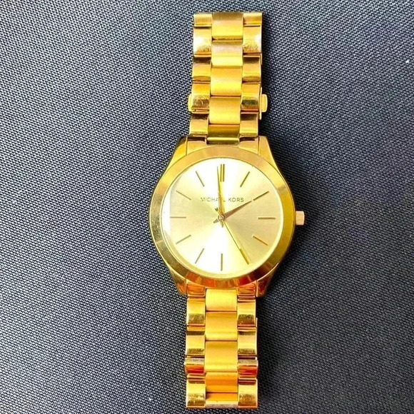 MICHAEL KORS WOMENS STAINLESS STEEL GOLD TONE WATCH EXTRA LINKS SNAP CLOSURE - Picture 1 of 15